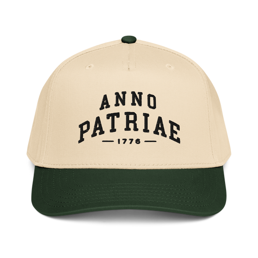 ANNO PATRIAE Varsity 5-Panel Cap in Dark Green/Natural